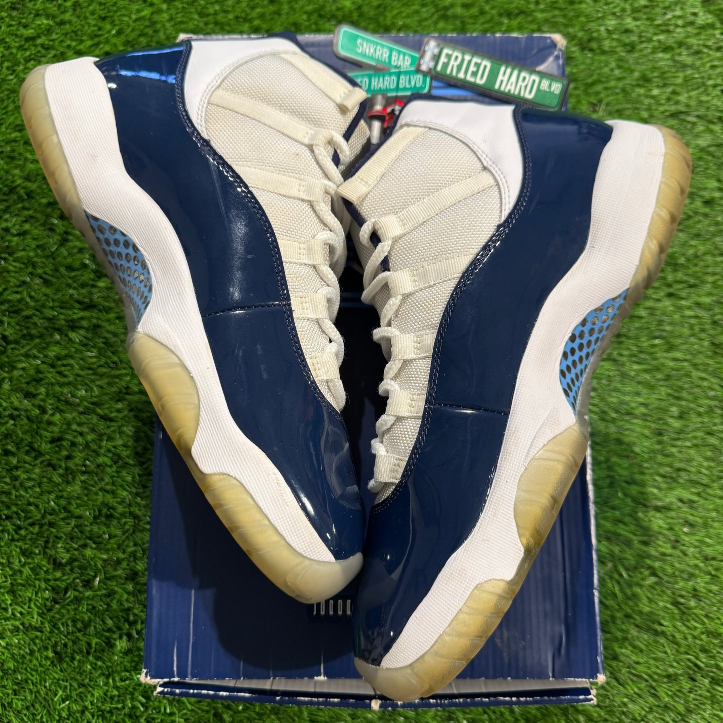 Air Jordan 11 Retro 'Win Like '82'