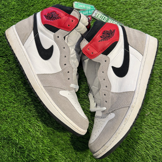 Air Jordan 1 Retro High OG 'Smoke Grey'