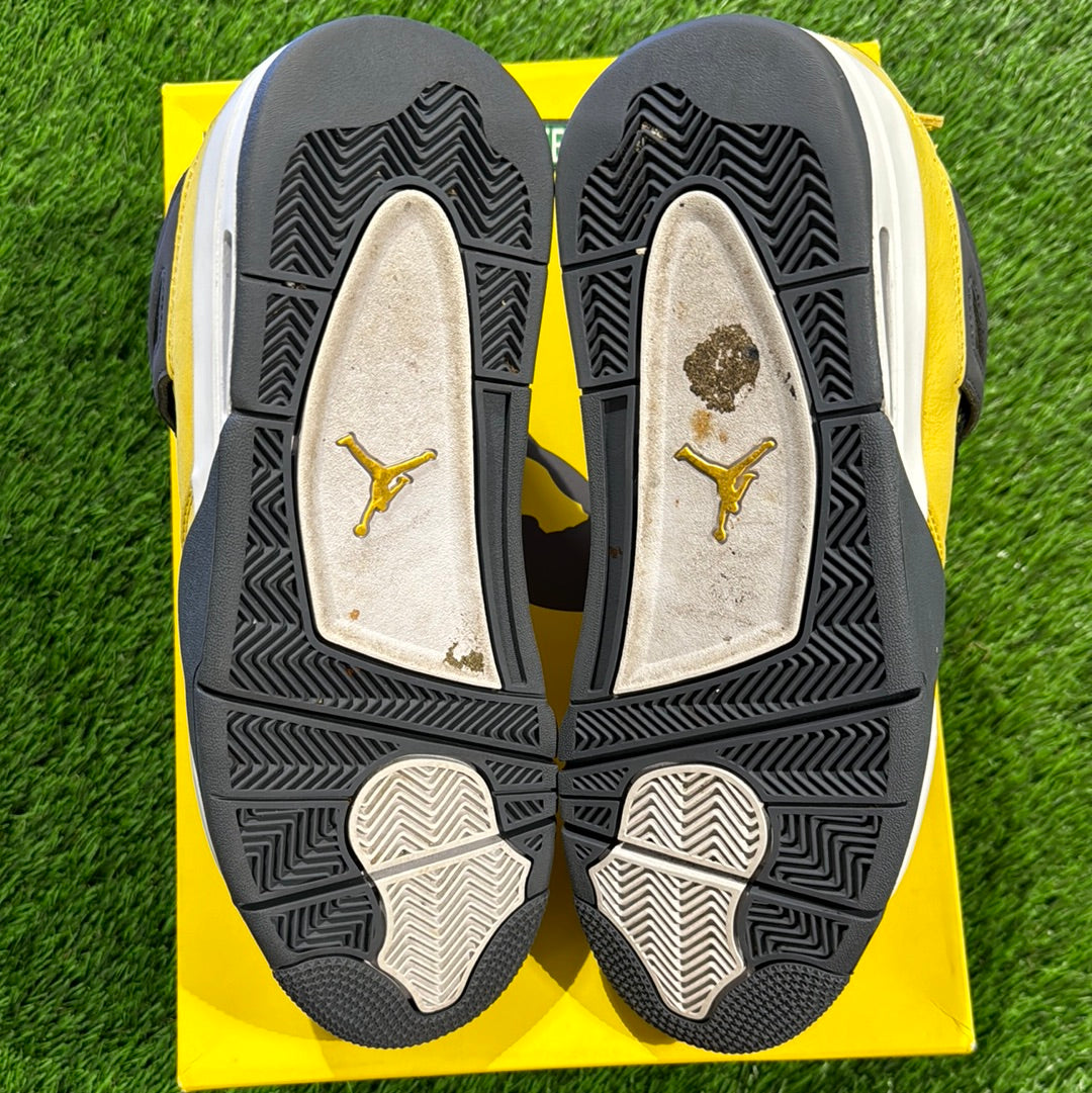 Air Jordan 4 Retro 'Lightning' 2021