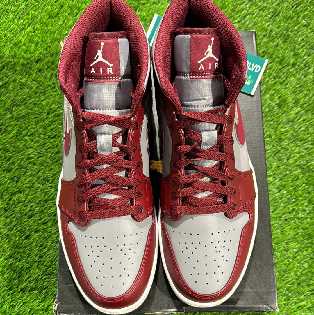 Air Jordan 1 Mid 'Cherrywood Red'