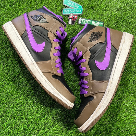 Air Jordan 1 Mid 'Palomino'