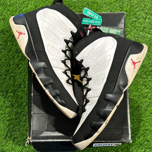 Air Jordan 9 Retro OG 'Space Jam' 2016