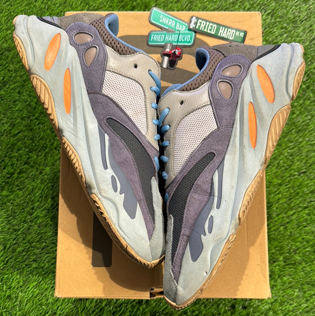 Yeezy Boost 700 'Carbon Blue'