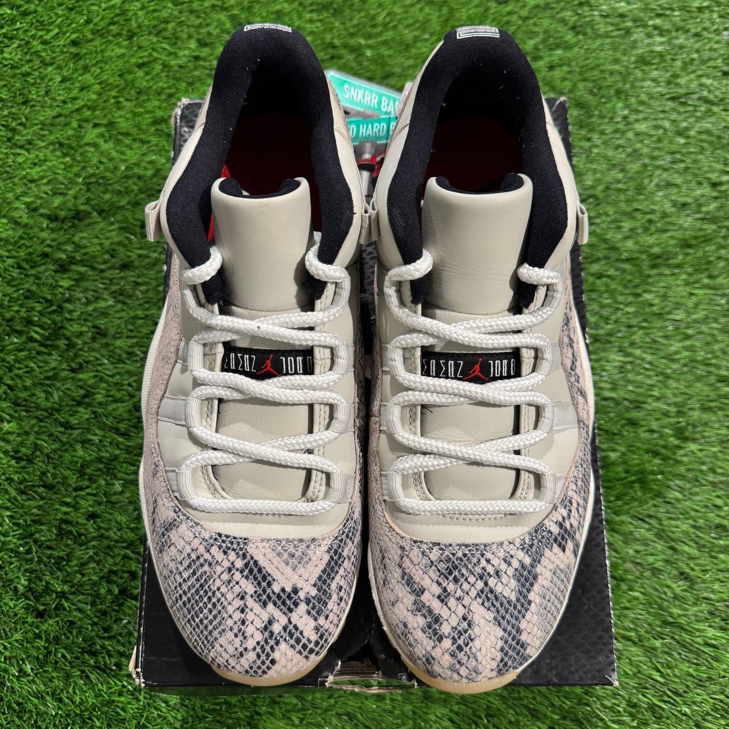 Air Jordan 11 Retro Low 'Light Bone Snakeskin'