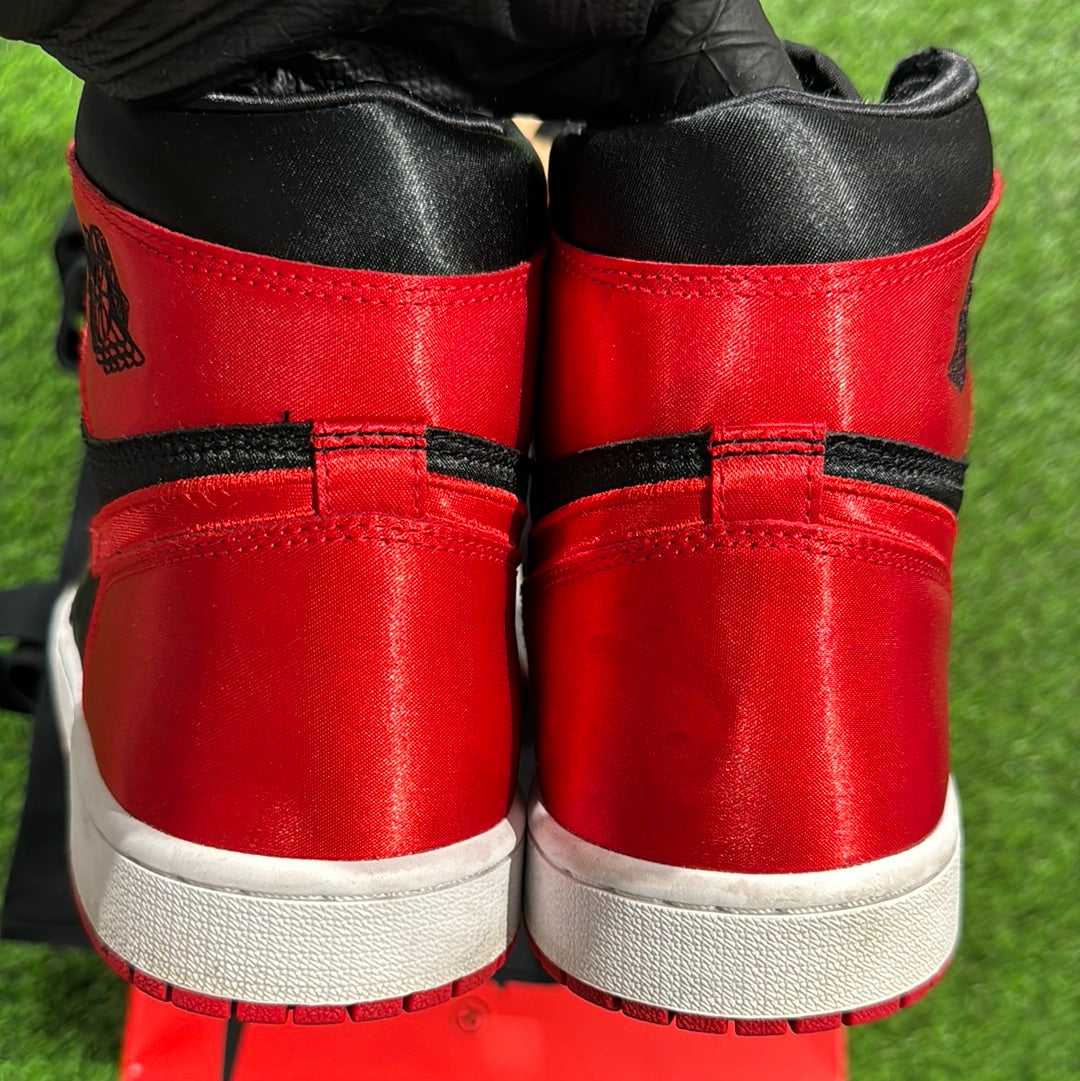 Wmns Air Jordan 1 Retro High OG 'Satin Bred' 2023