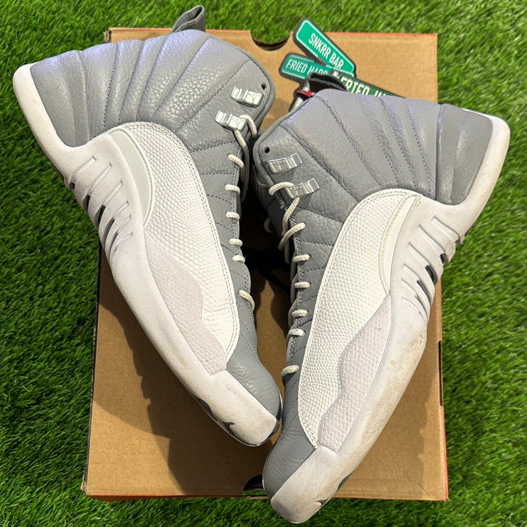 Air Jordan 12 Retro 'Stealth'