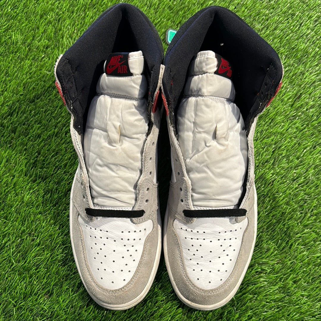 Air Jordan 1 Retro High OG 'Smoke Grey'