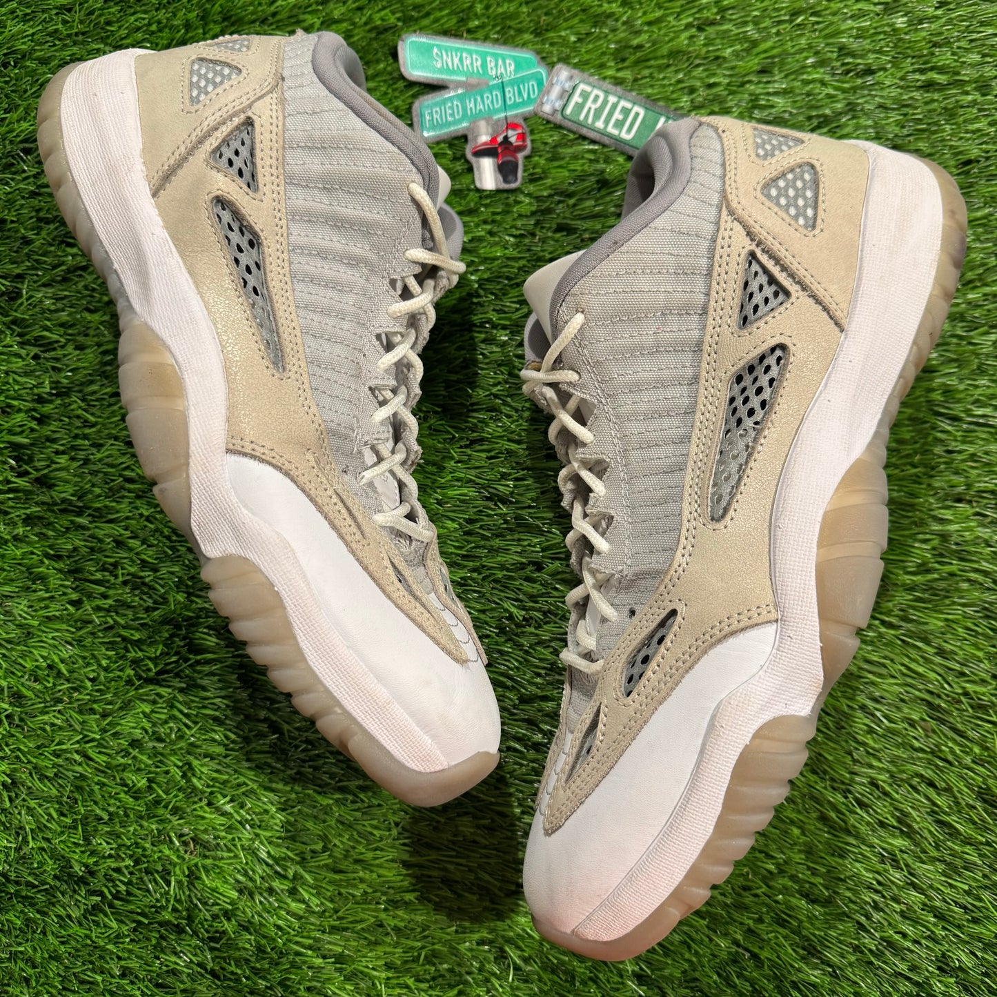 Air Jordan 11 Retro Low IE 'Light Orewood Brown'
