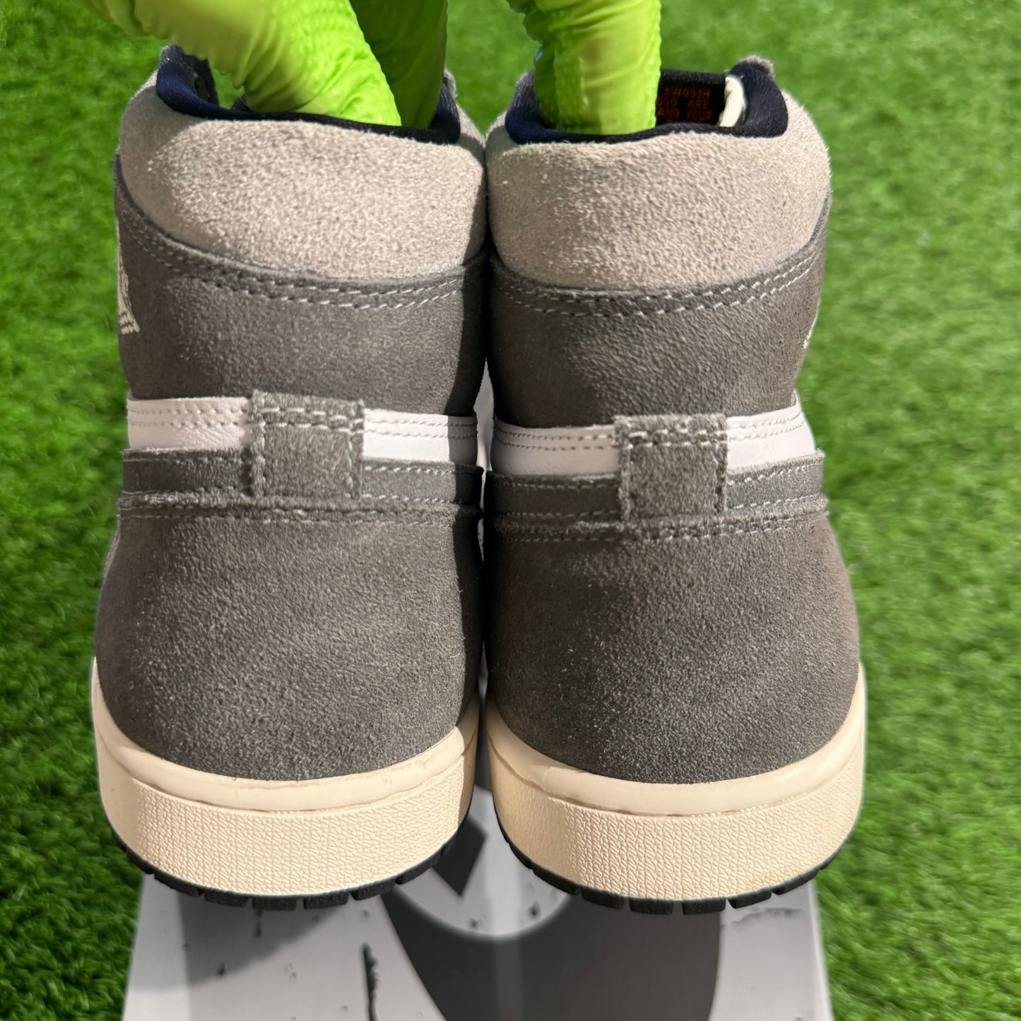 Air Jordan 1 Retro High OG 'Washed Black'