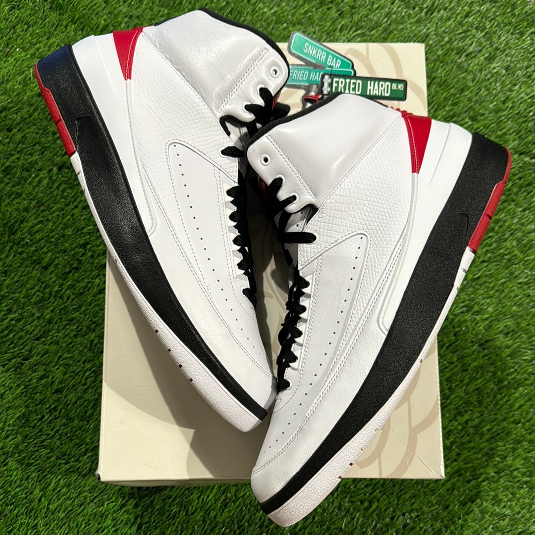 Air Jordan 2 Retro 'Chicago' 2022
