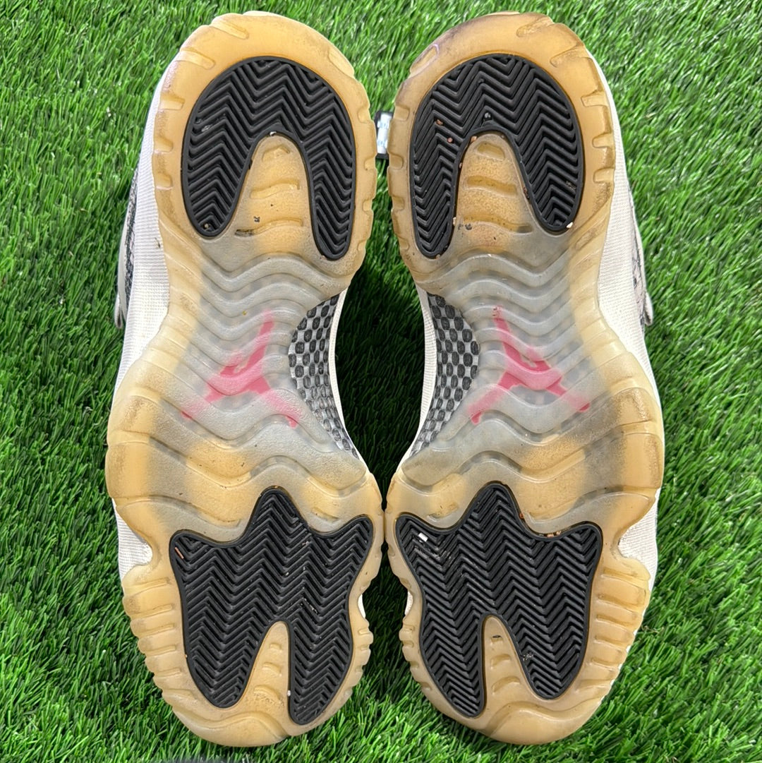 Air Jordan 11 Retro Low 'Light Bone Snakeskin'
