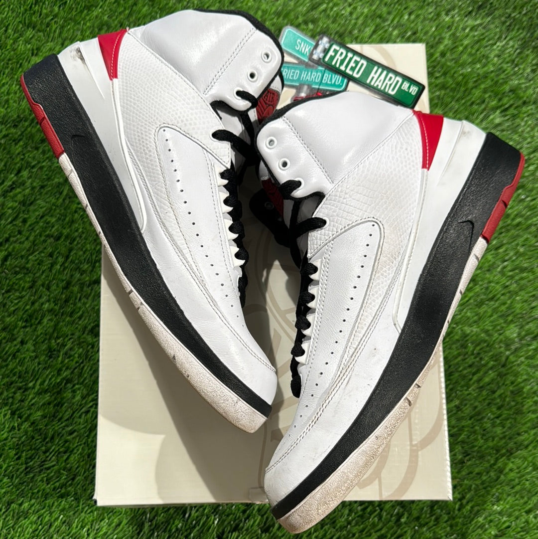 Air Jordan 2 Retro 'Chicago' 2022