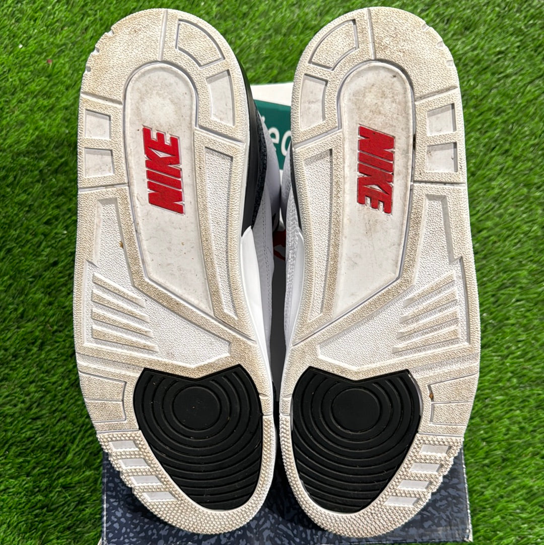 Air Jordan 3 Retro Denim SE 'Fire Red'