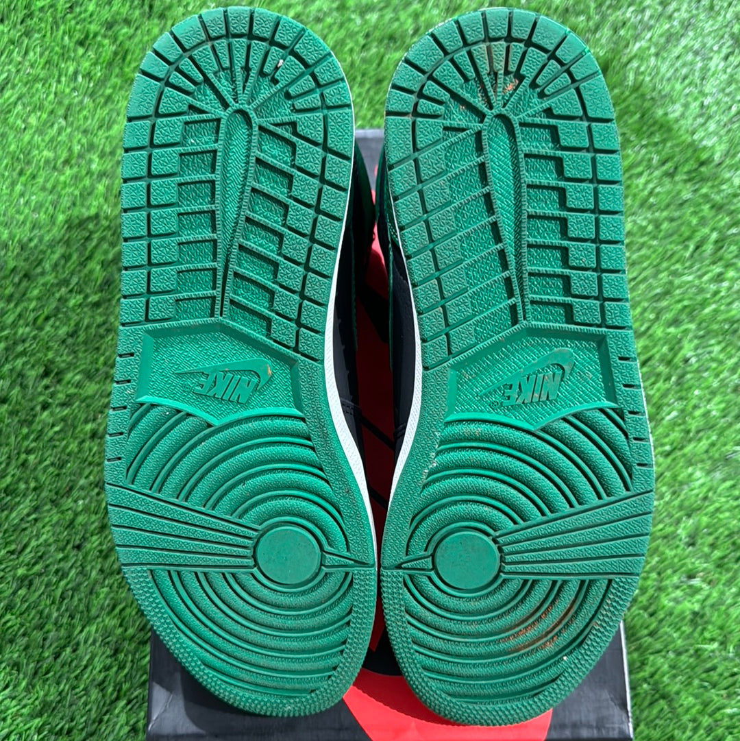 Air Jordan 1 Retro High OG 'Pine Green 2.0'