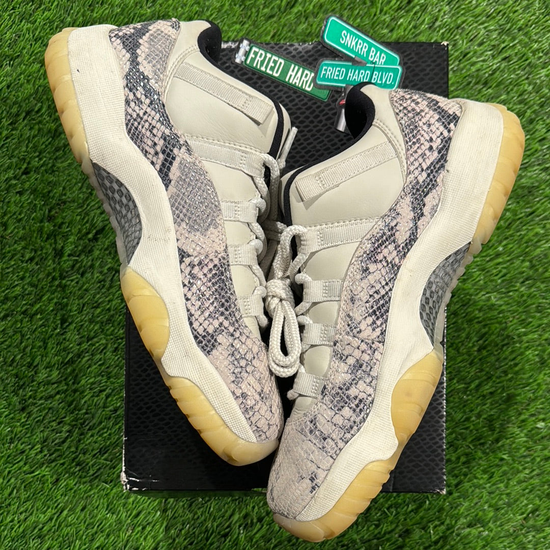Air Jordan 11 Retro Low 'Light Bone Snakeskin'