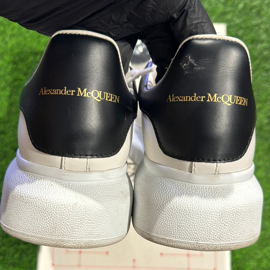 Alexander McQueen Wmns Oversized Sneaker 'White Black' 2019