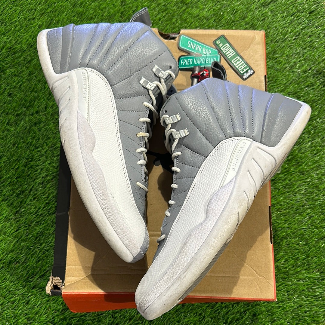 Air Jordan 12 Retro 'Stealth'