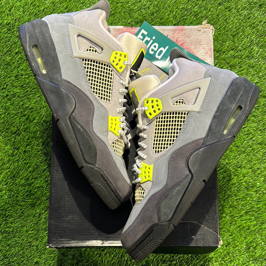 Air Jordan 4 Retro SE 'Neon 95'