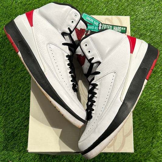 Air Jordan 2 Retro 'Chicago' 2022