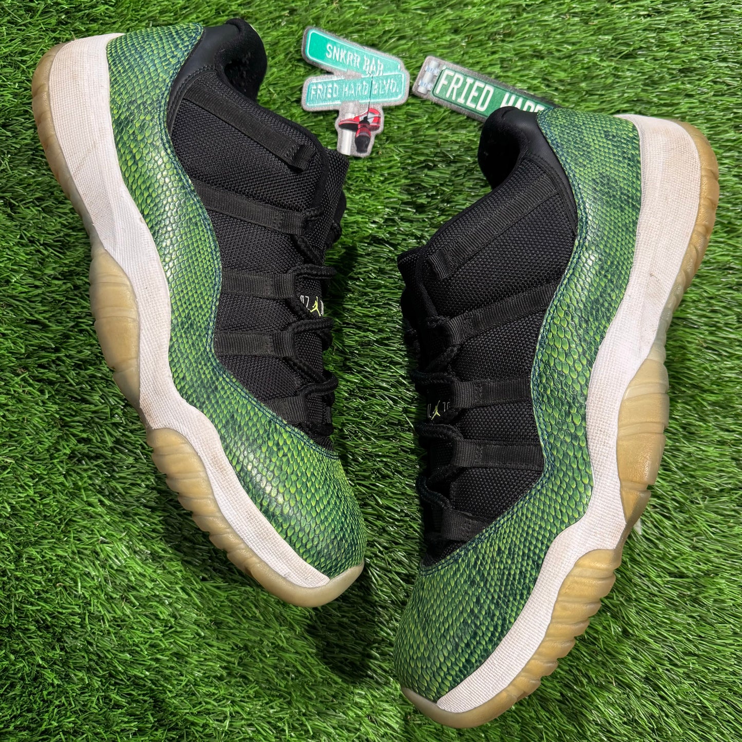 Air Jordan 11 Retro Low 'Snake'