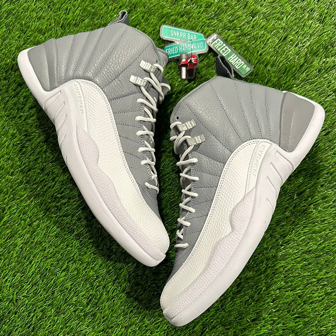 Air Jordan 12 Retro 'Stealth'