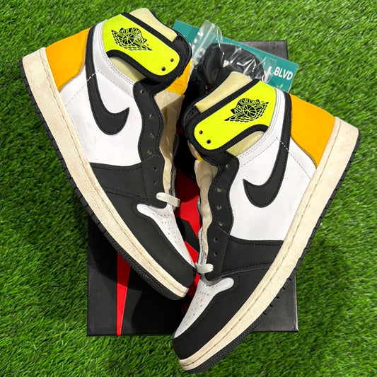 Air Jordan 1 Retro High OG 'Volt Gold'