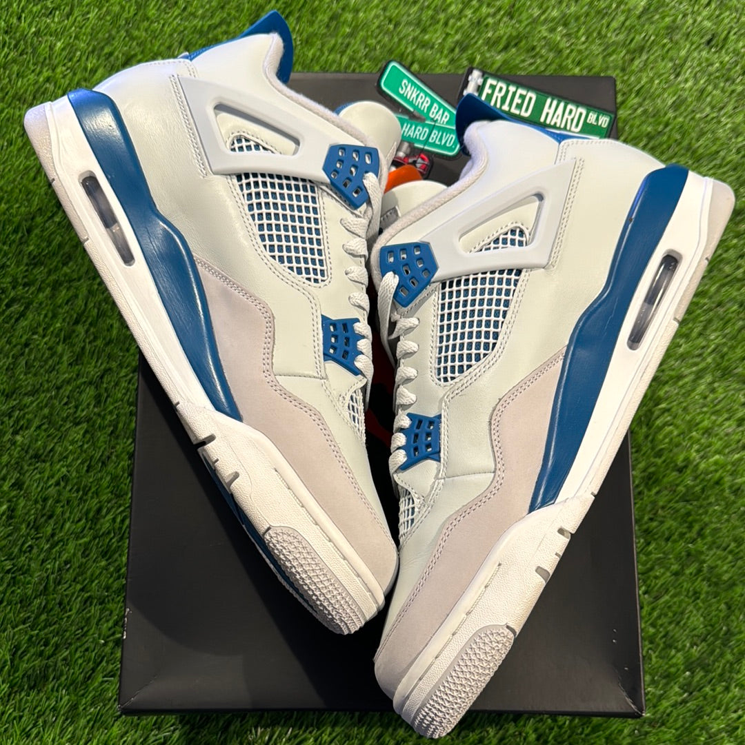 Air Jordan 4 Retro 'Military Blue' 2024
