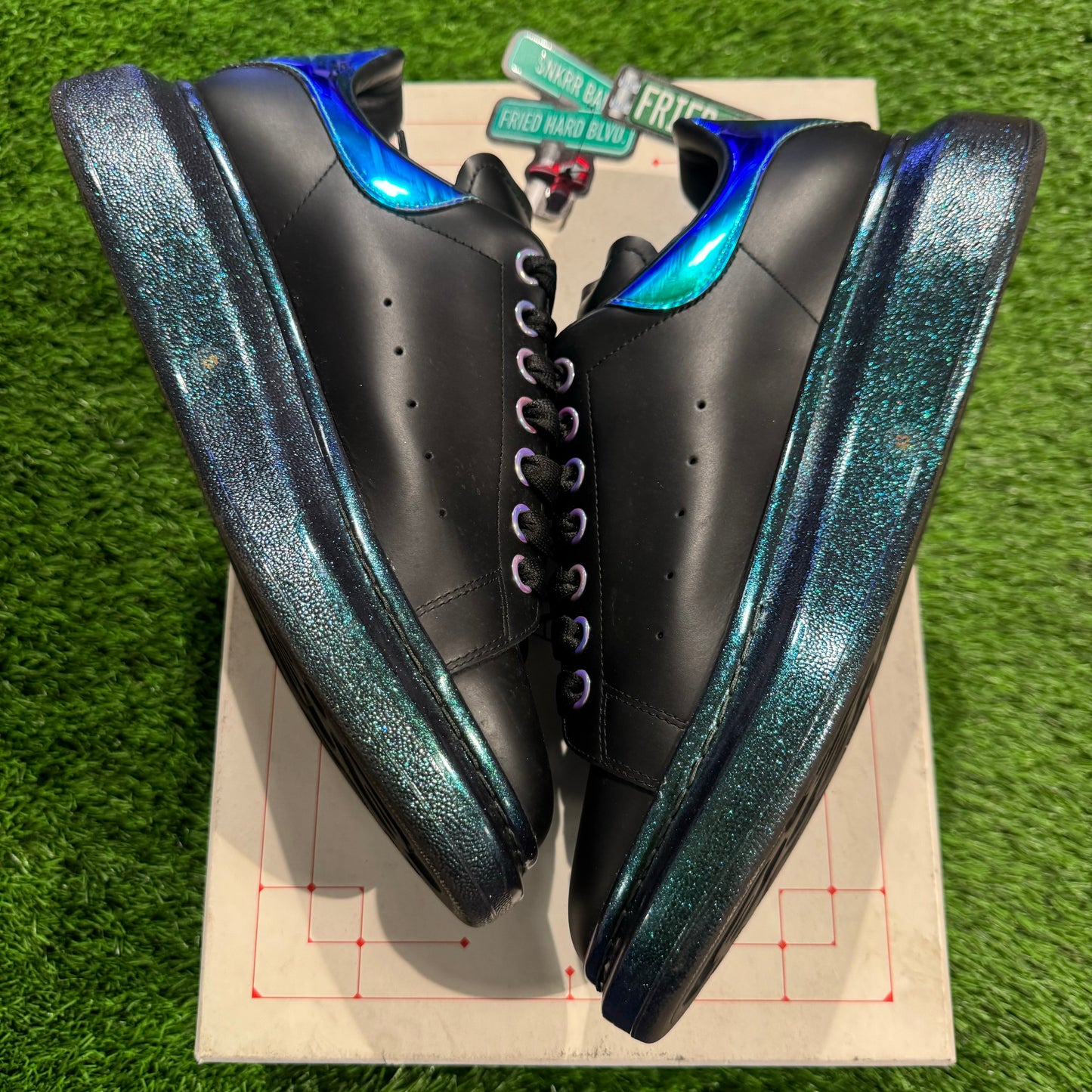 Alexander McQueen Oversized Sneaker 'Black Pearlescent'