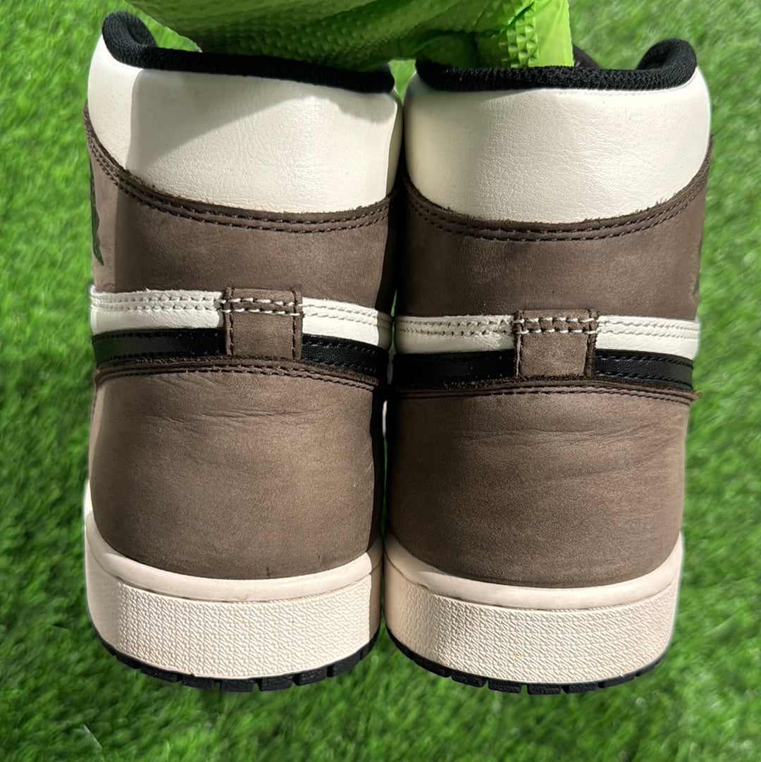 Air Jordan 1 Retro High OG 'Dark Mocha'