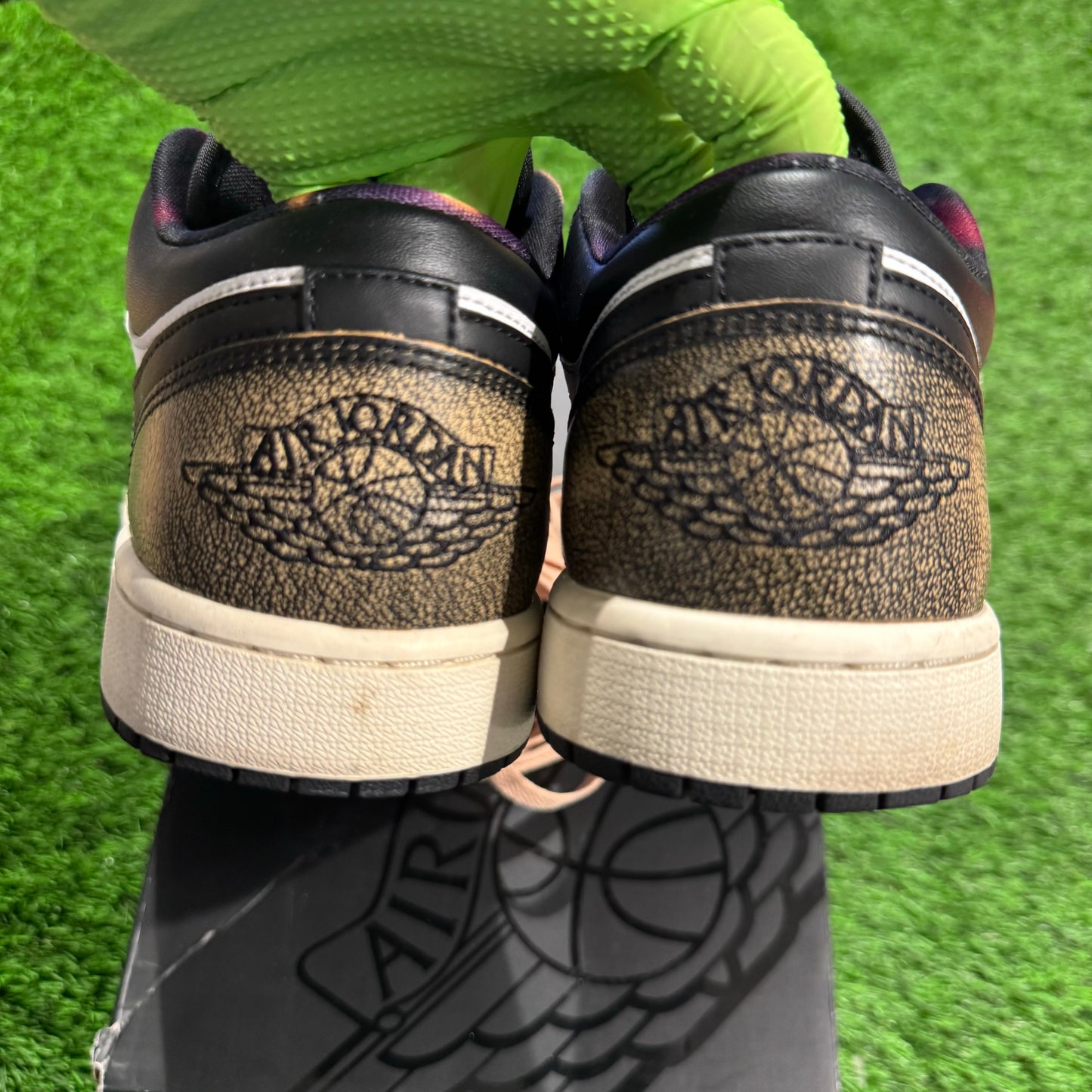 Air Jordan 1 Low SE 'Wear-Away - Tan' 9M/10.5W