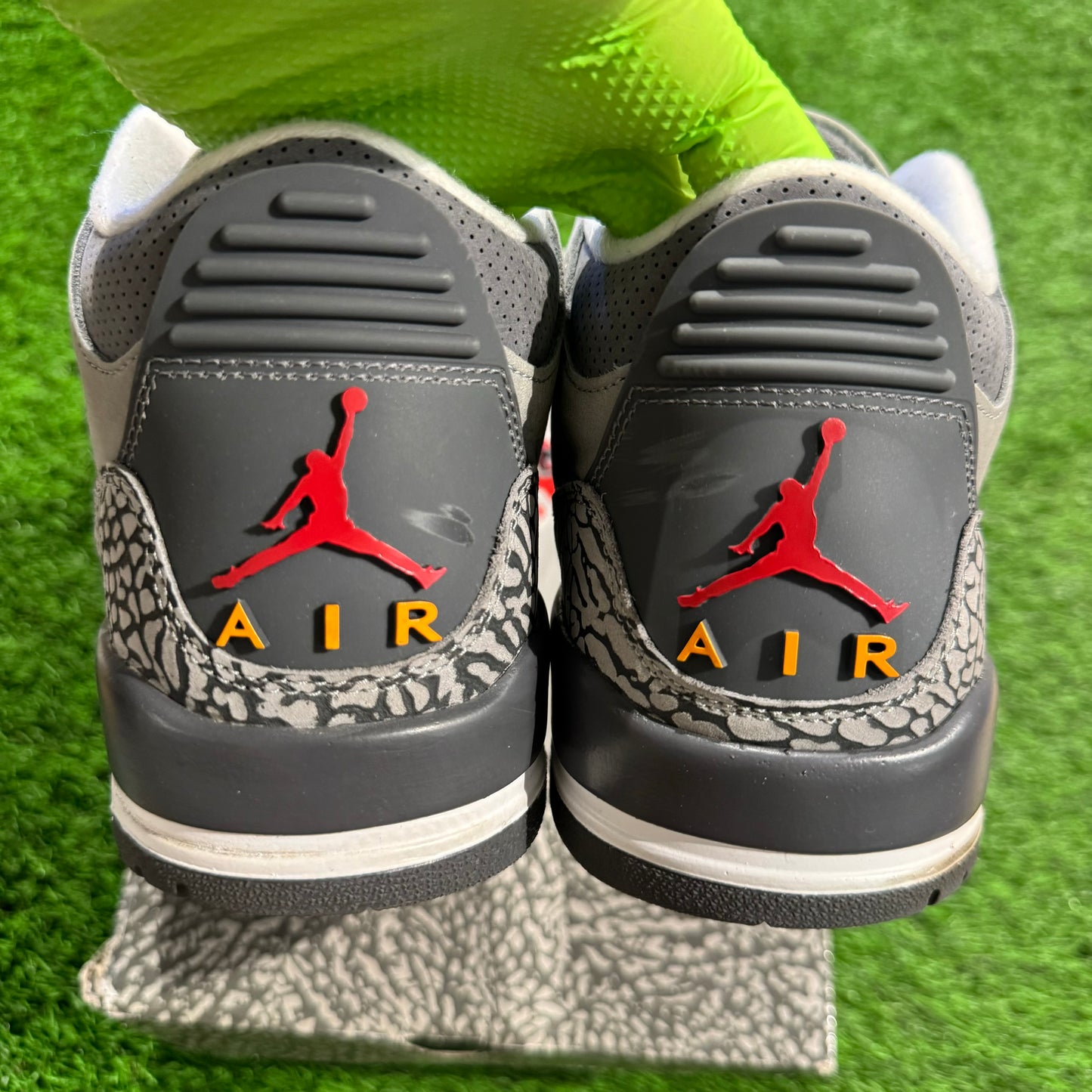 Air Jordan 3 Retro 'Cool Grey' 2021