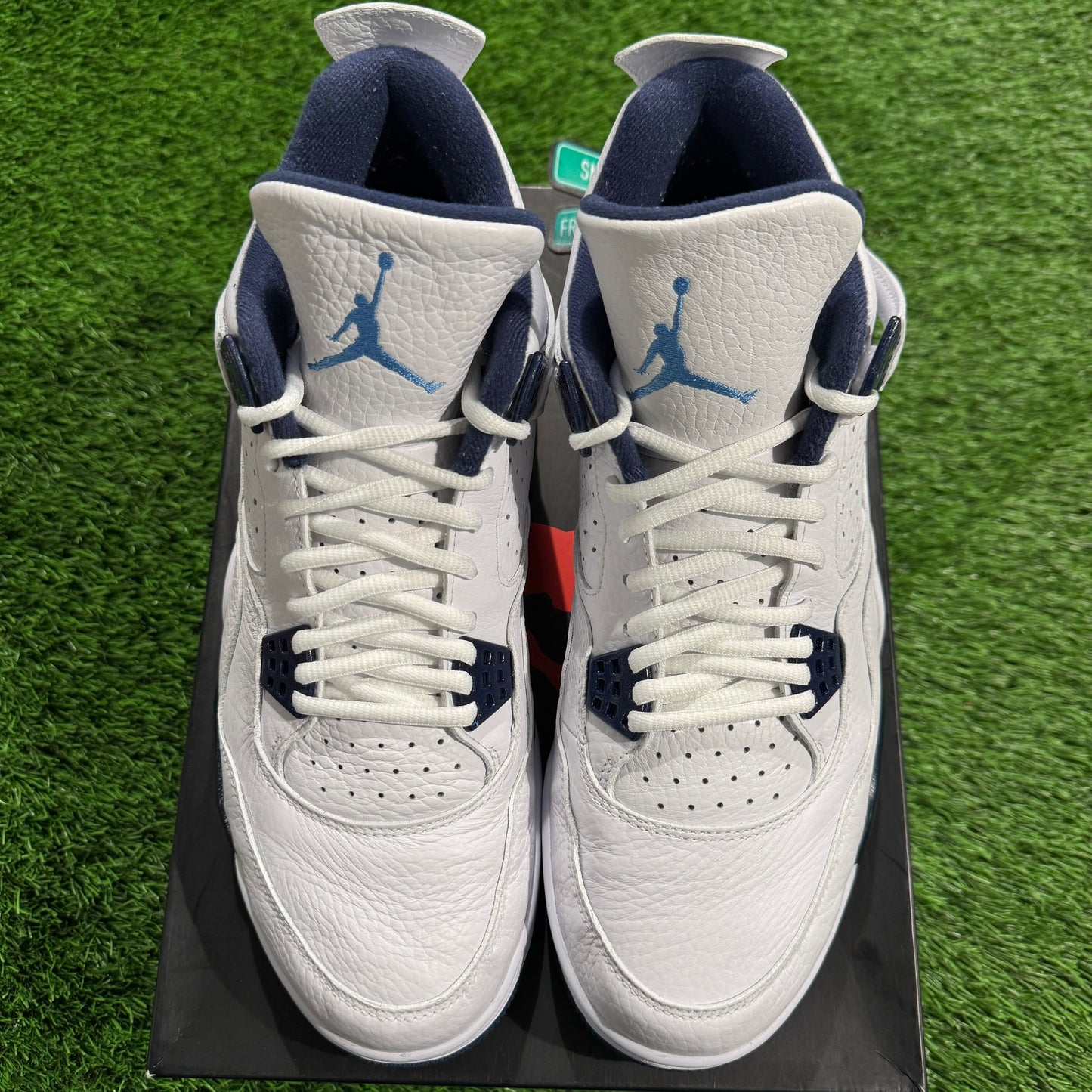 Air Jordan 4 Retro LS 'Columbia'