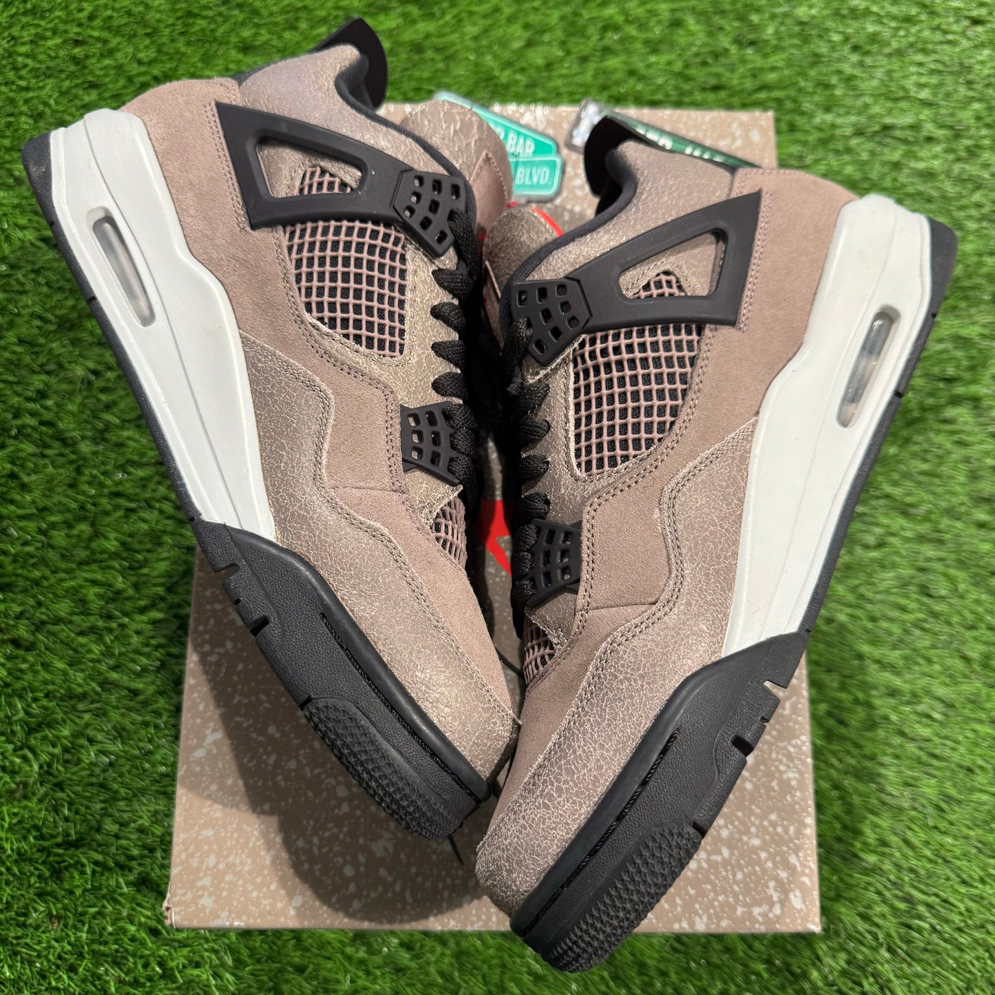 Air Jordan 4 Retro 'Taupe Haze'