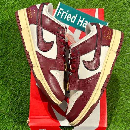 Wmns Dunk Low SE 'Sisterhood - Team Red'