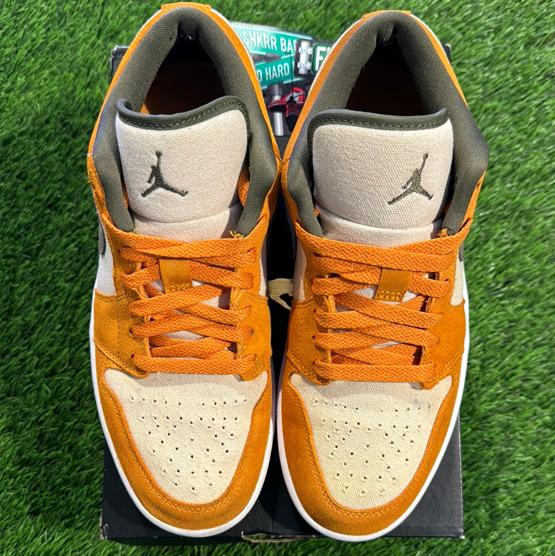 Air Jordan 1 Low SE 'Light Curry'