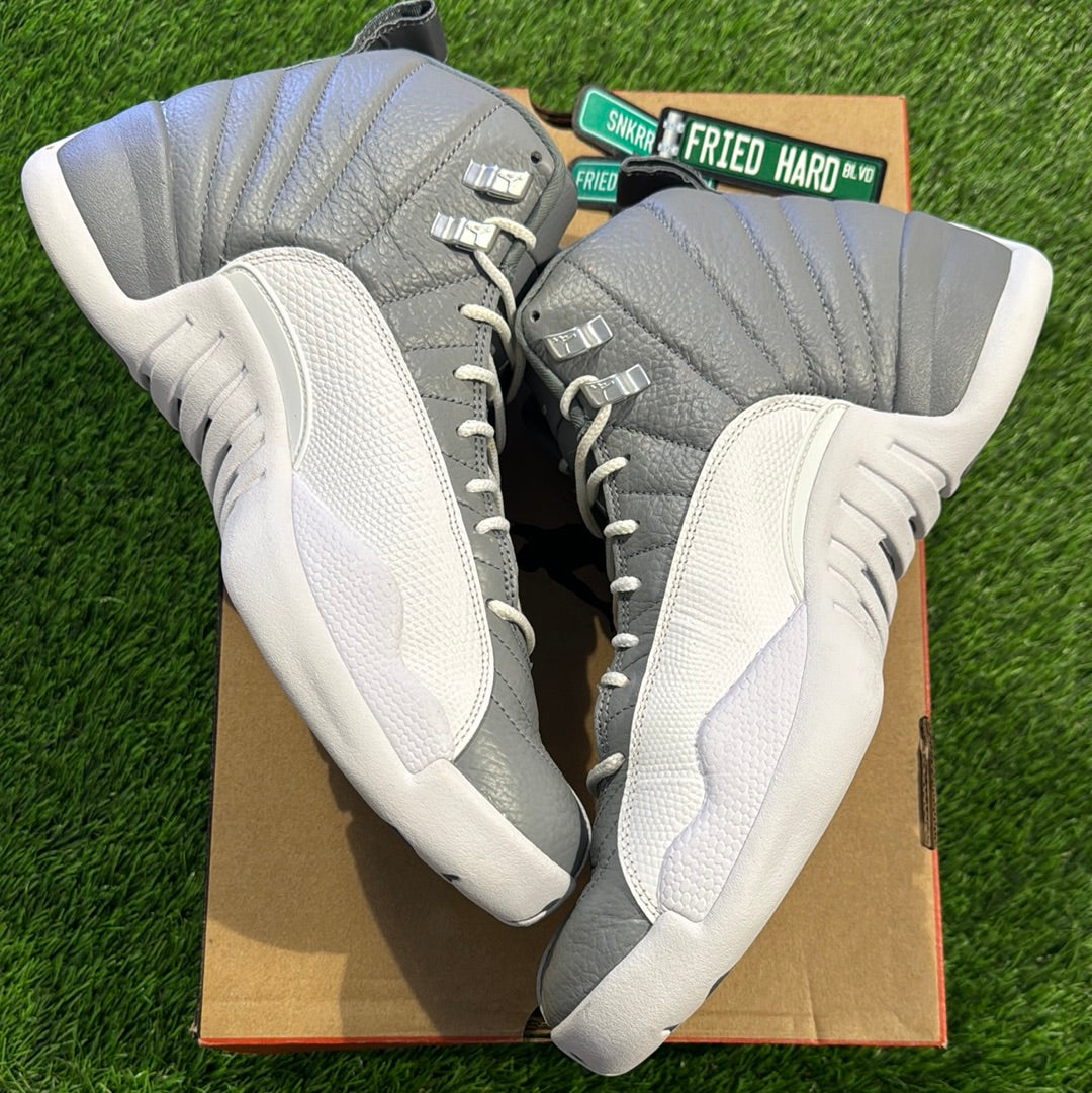 Air Jordan 12 Retro 'Stealth'