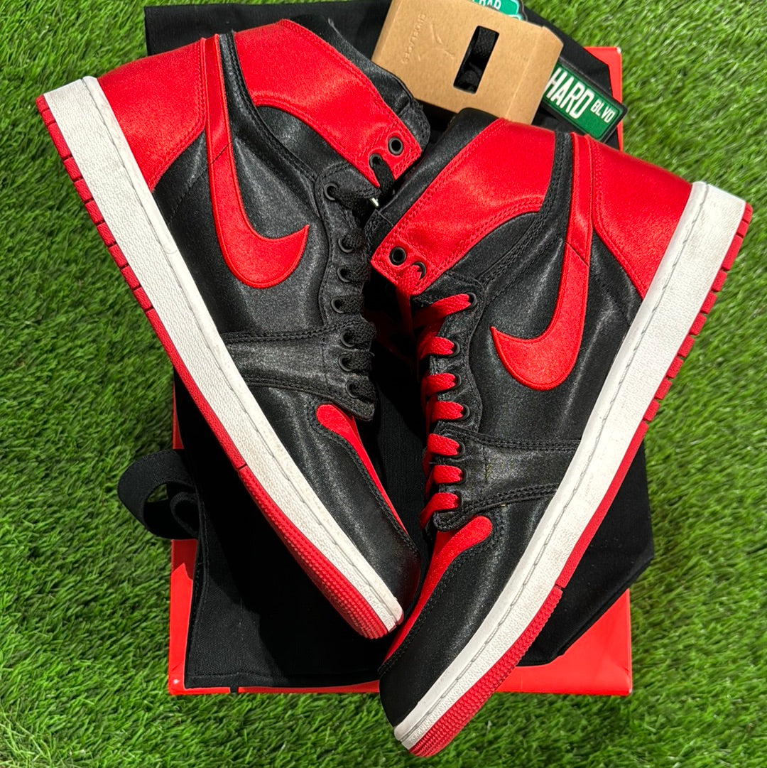 Wmns Air Jordan 1 Retro High OG 'Satin Bred' 2023