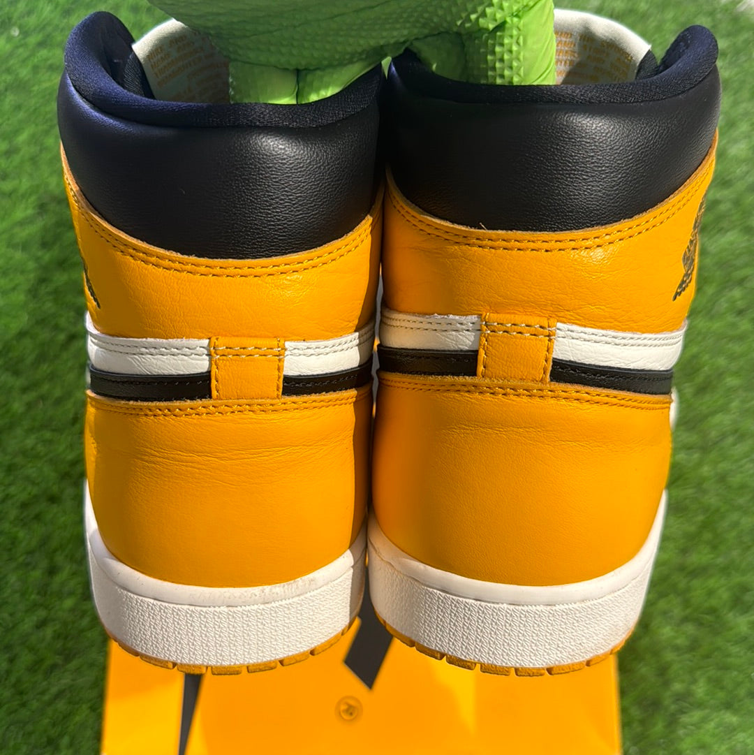 Air Jordan 1 Retro High OG 'Yellow Toe'