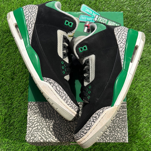 Air Jordan 3 Retro 'Pine Green'