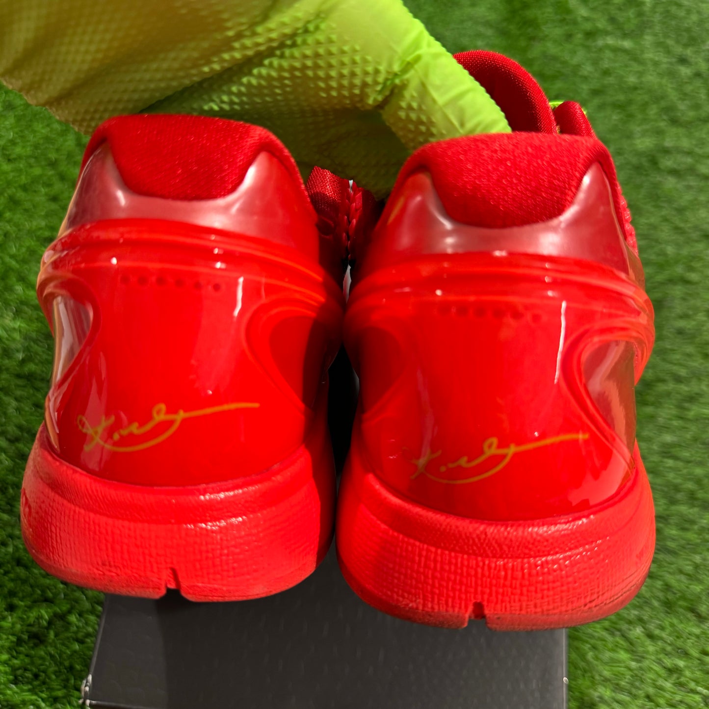 Zoom Kobe 6 Protro 'Reverse Grinch'