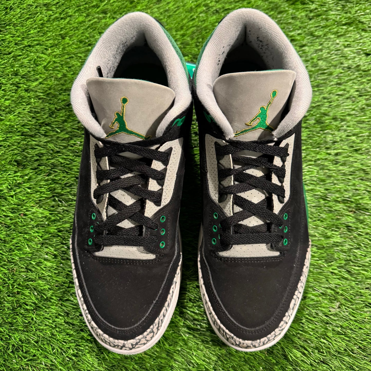 Air Jordan 3 Retro 'Pine Green'