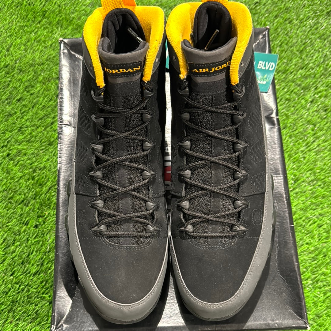 Air Jordan 9 Retro ‘Dark Charcoal University Gold’