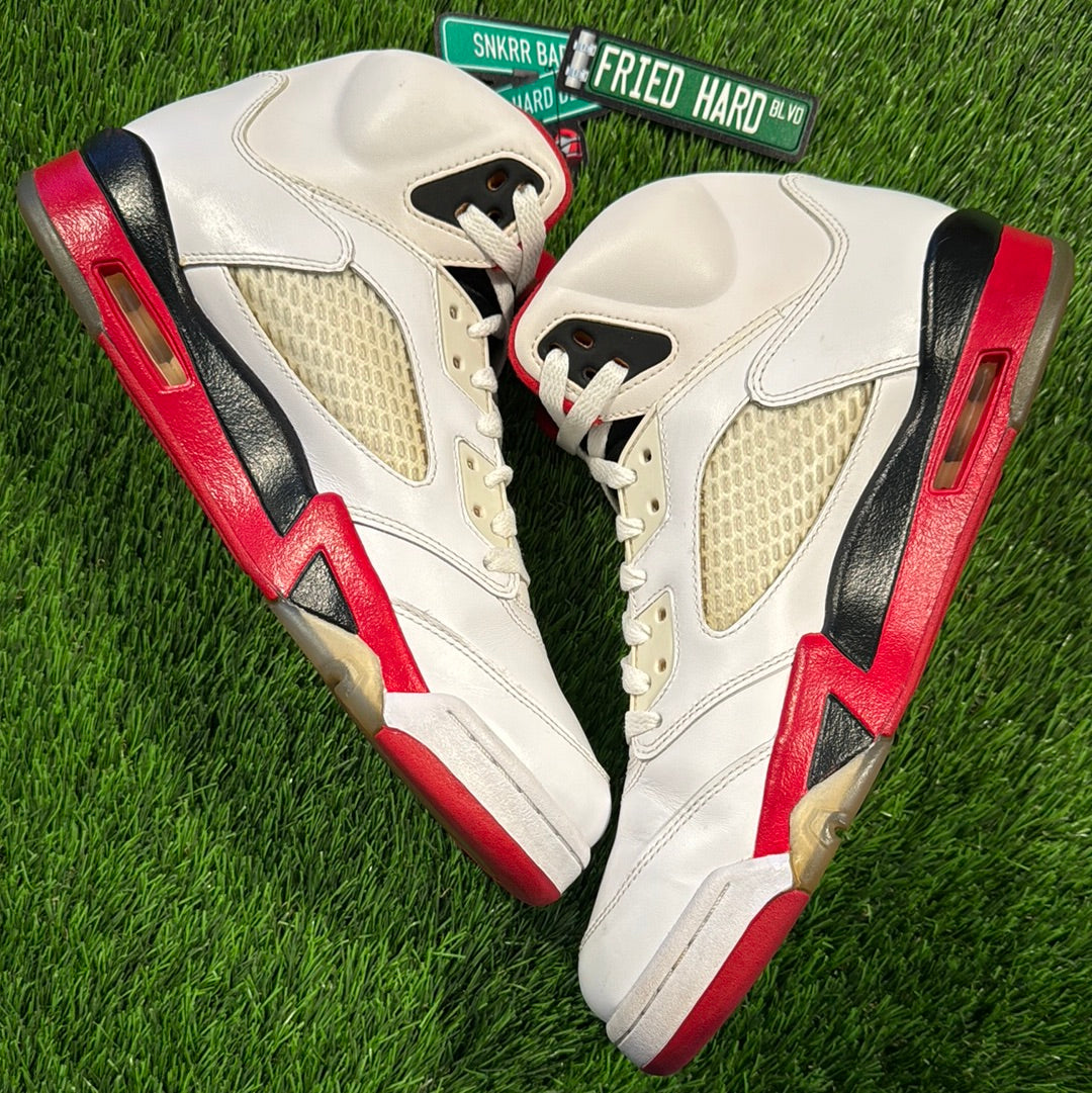 Air Jordan 5 Retro 'Fire Red' 2013