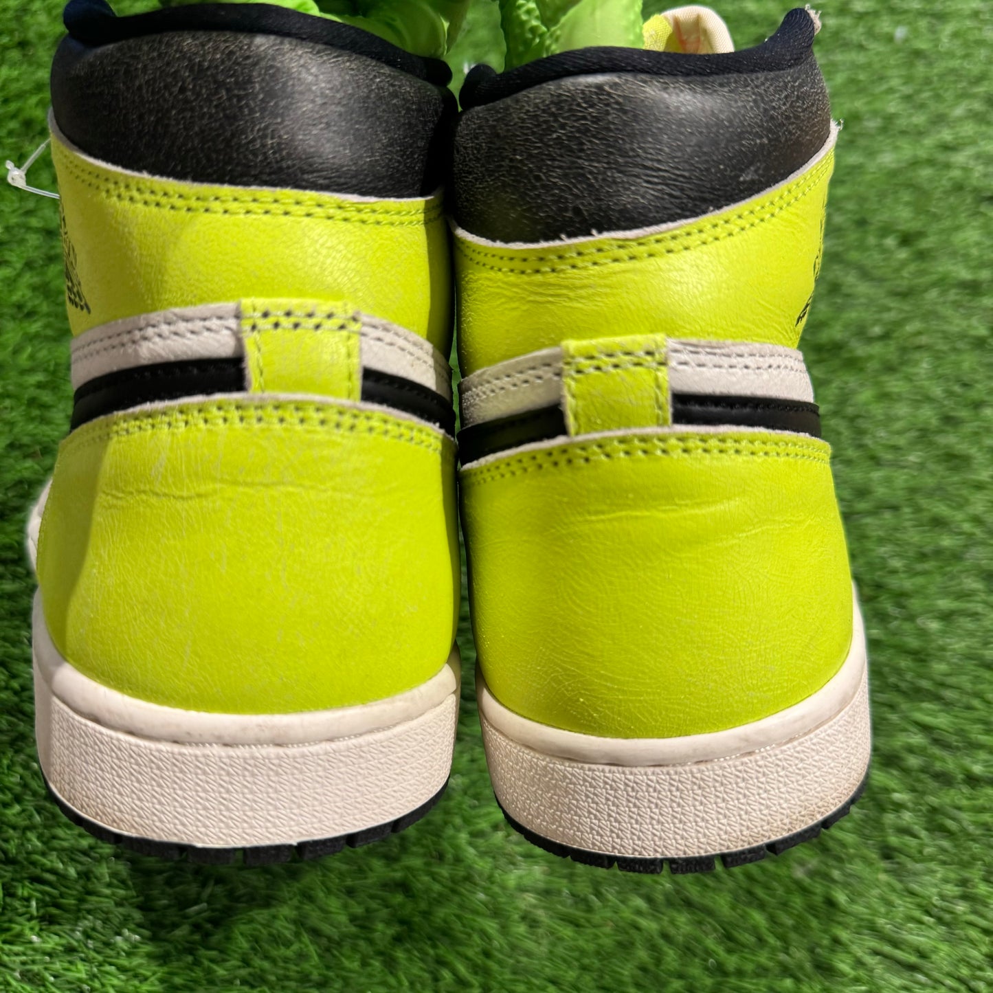 Air Jordan 1 Retro High OG 'Visionaire'