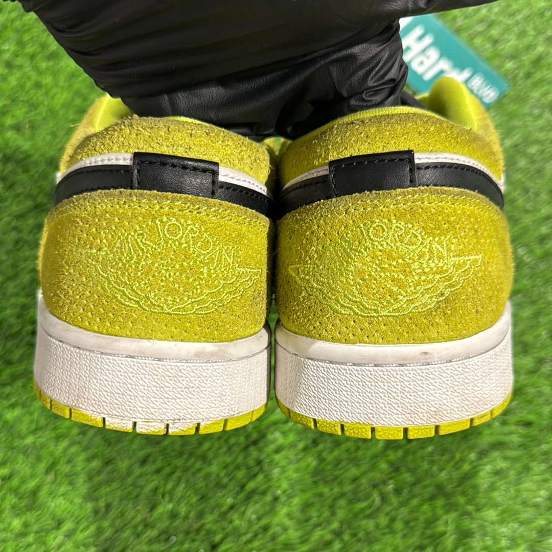 Air Jordan 1 Low 'Cyber'
