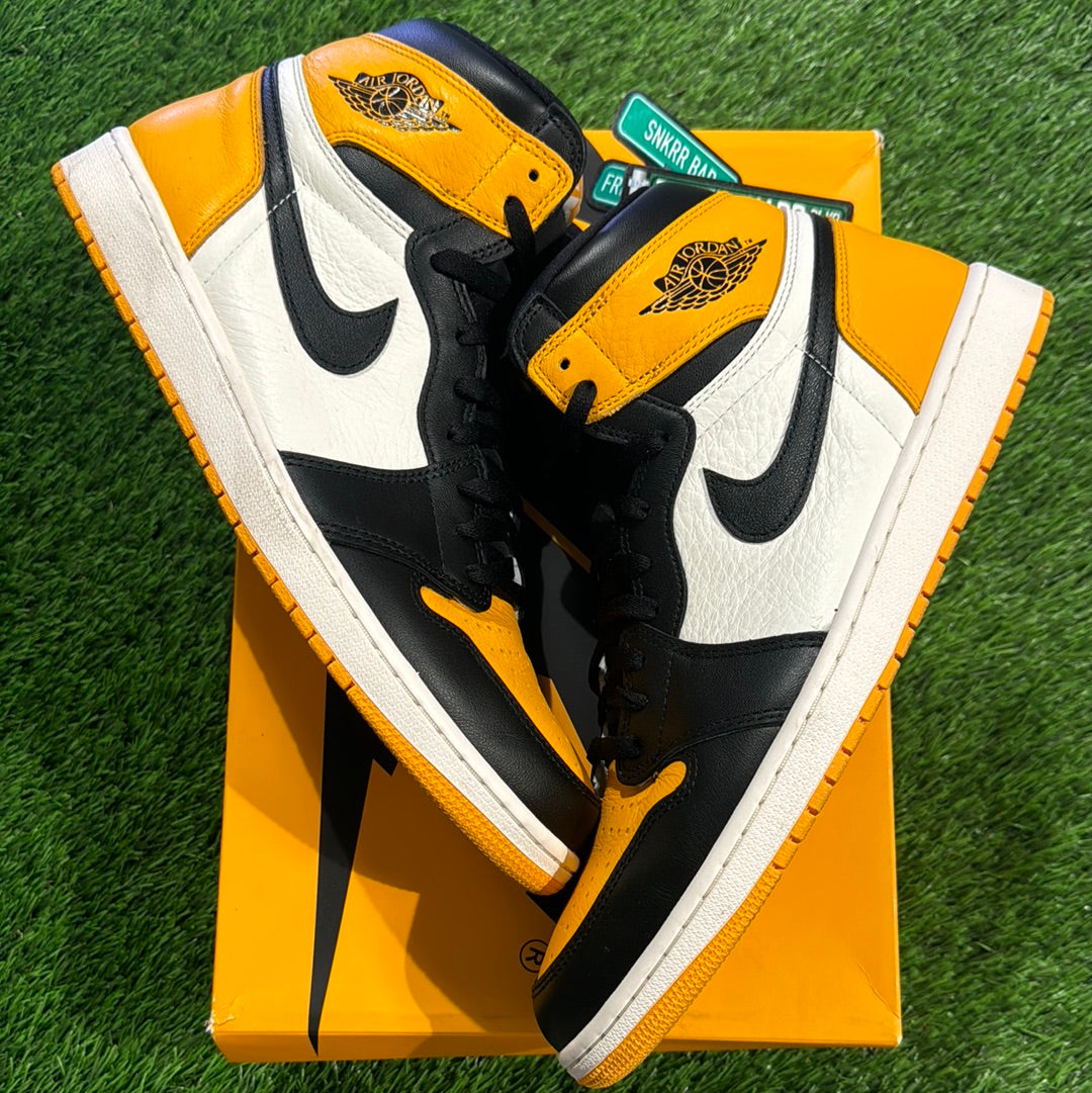 Air Jordan 1 Retro High OG 'Yellow Toe'