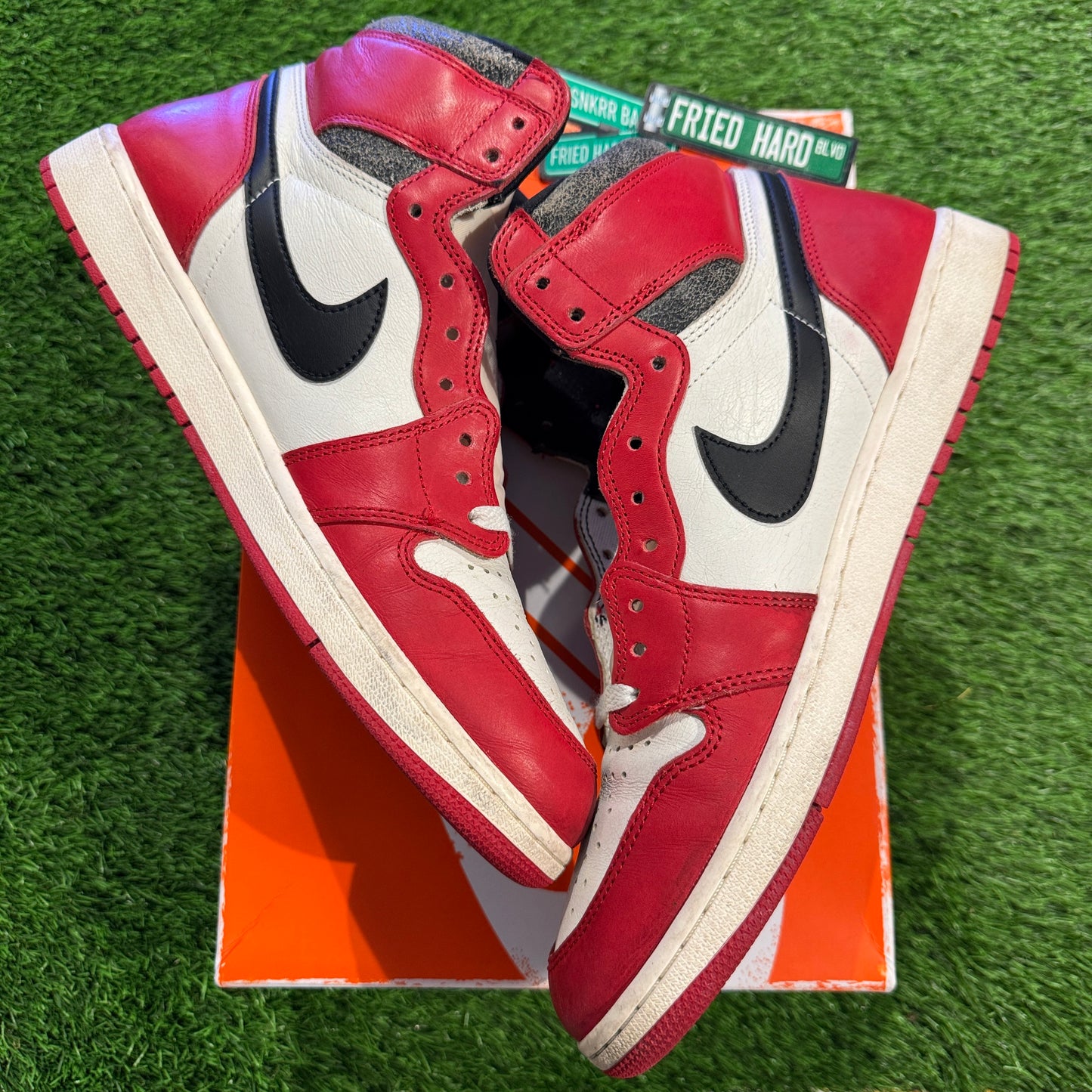 Air Jordan 1 Retro High OG 'Chicago Lost & Found'