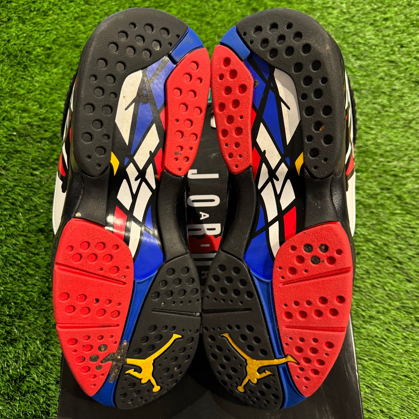 Air Jordan 8 Retro 'Playoff' 2023