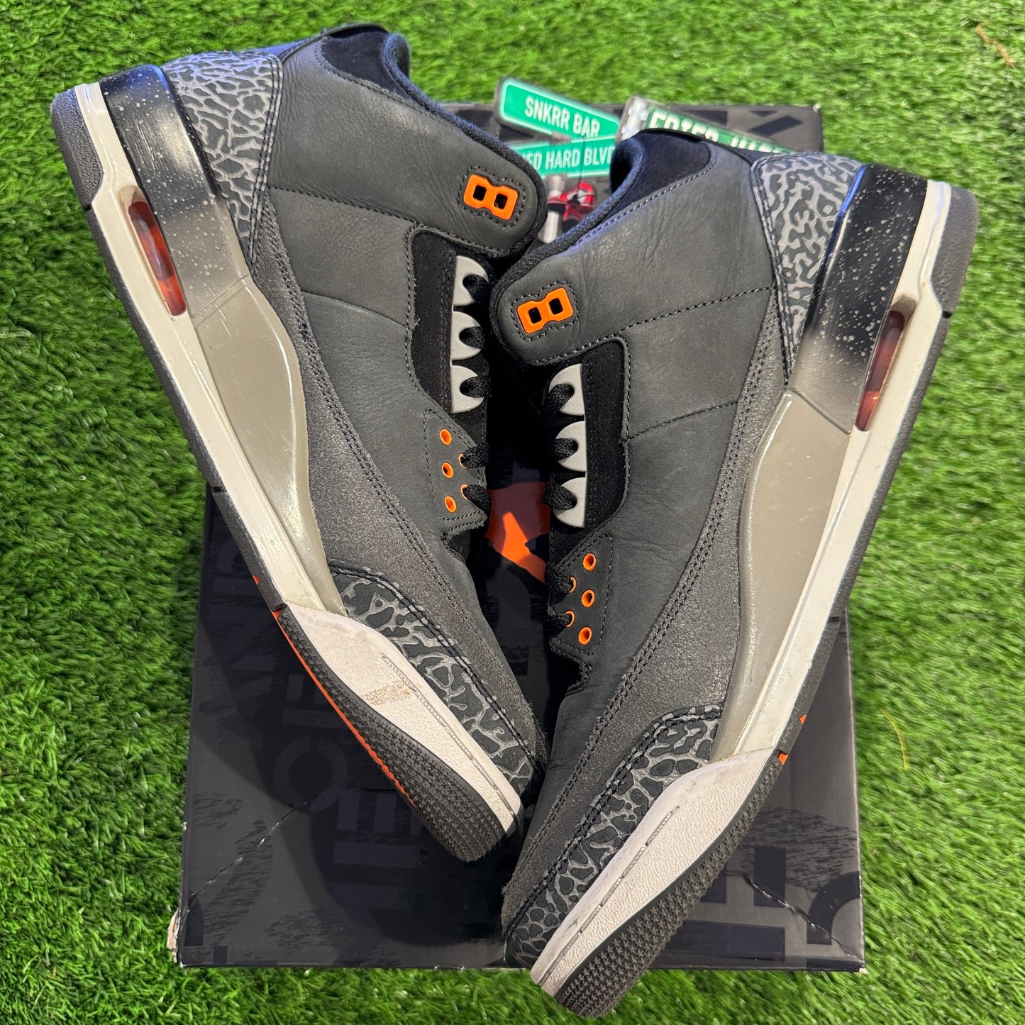 Air Jordan 3 Retro 'Fear' 2023
