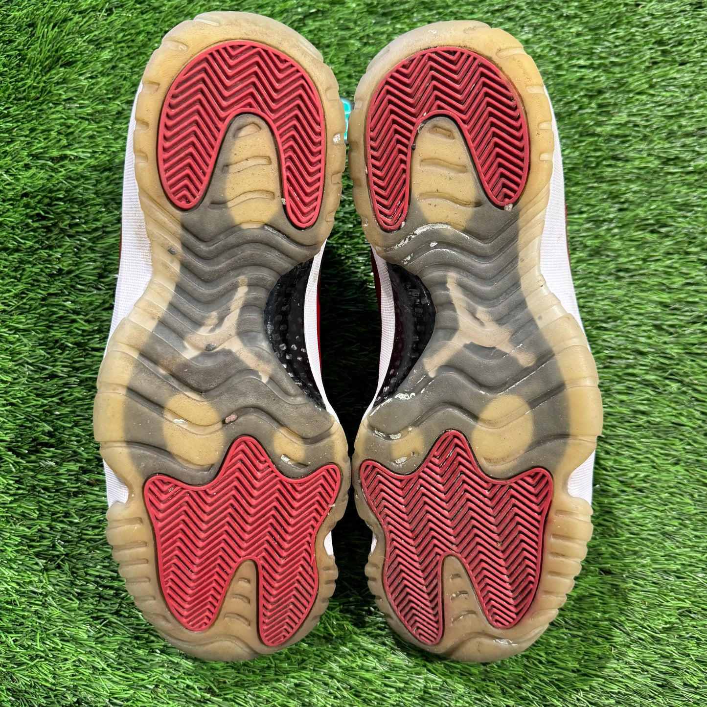 Air Jordan 11 Retro Low 'Cherry' 2016